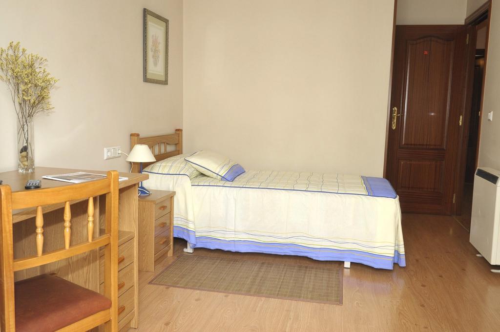 Pr Nimo Hotel Santiago de Compostela Bilik gambar