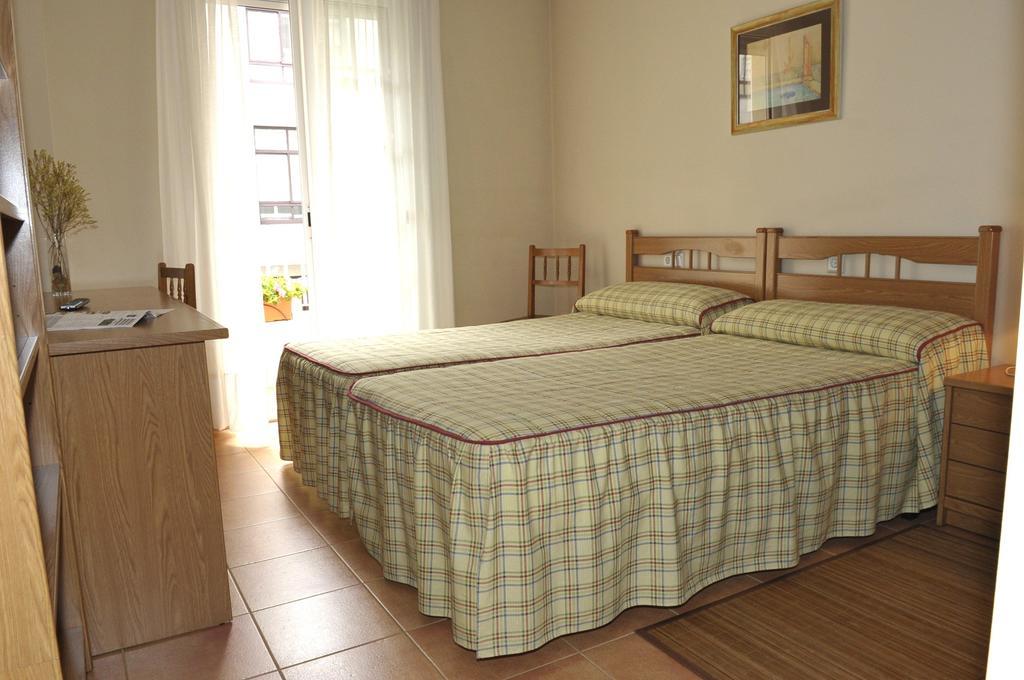 Pr Nimo Hotel Santiago de Compostela Bilik gambar
